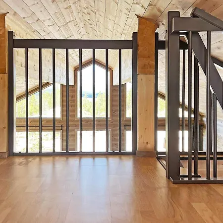 6 Person In Sollia-by Traum *